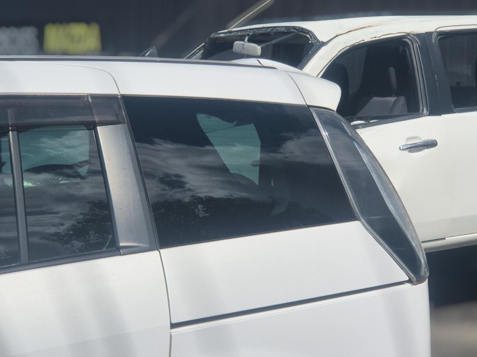 Mazda Premacy - CREW