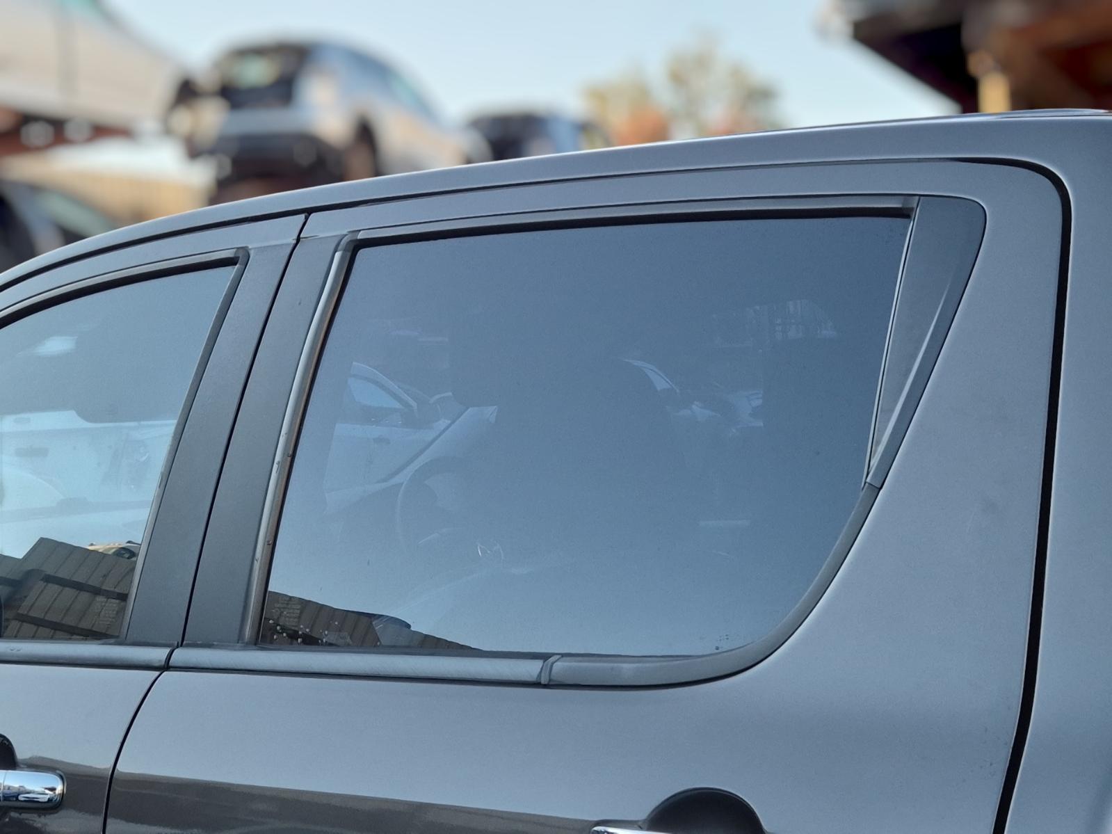 Left_Rear_Door_Window