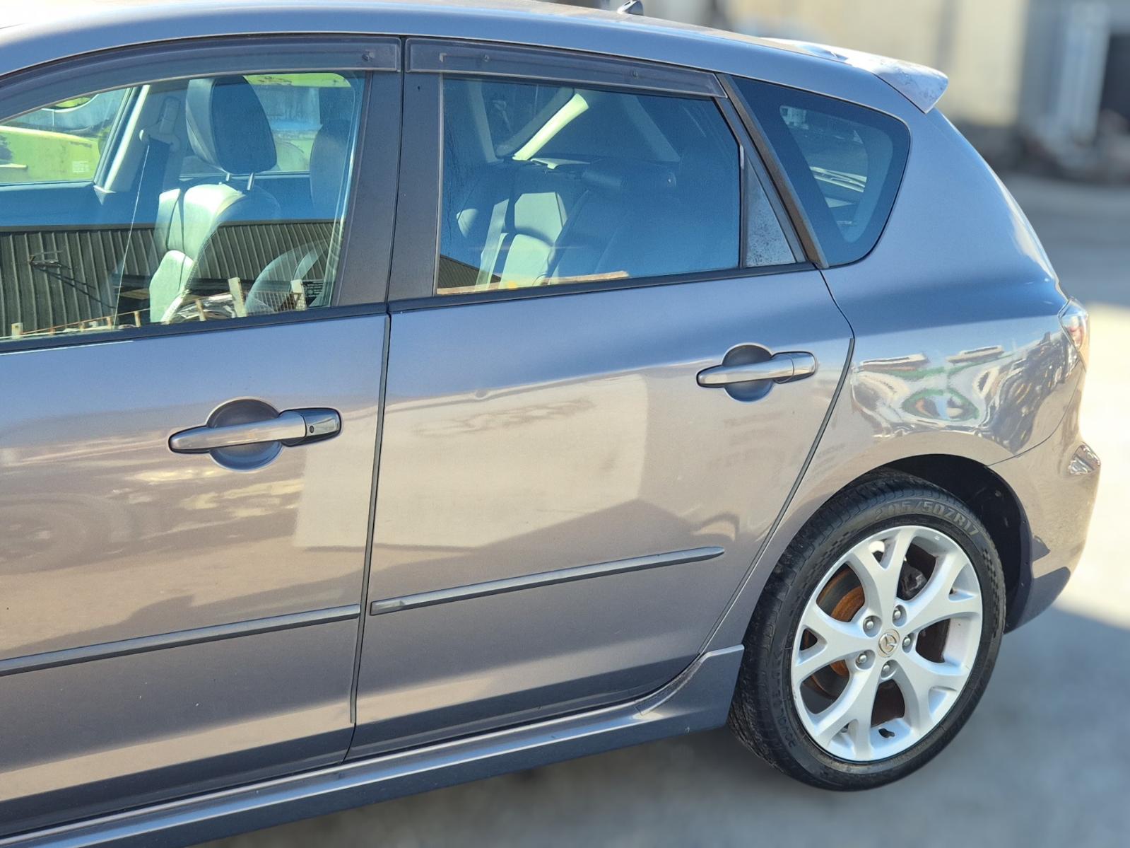 Left_Rear_Door_Sliding