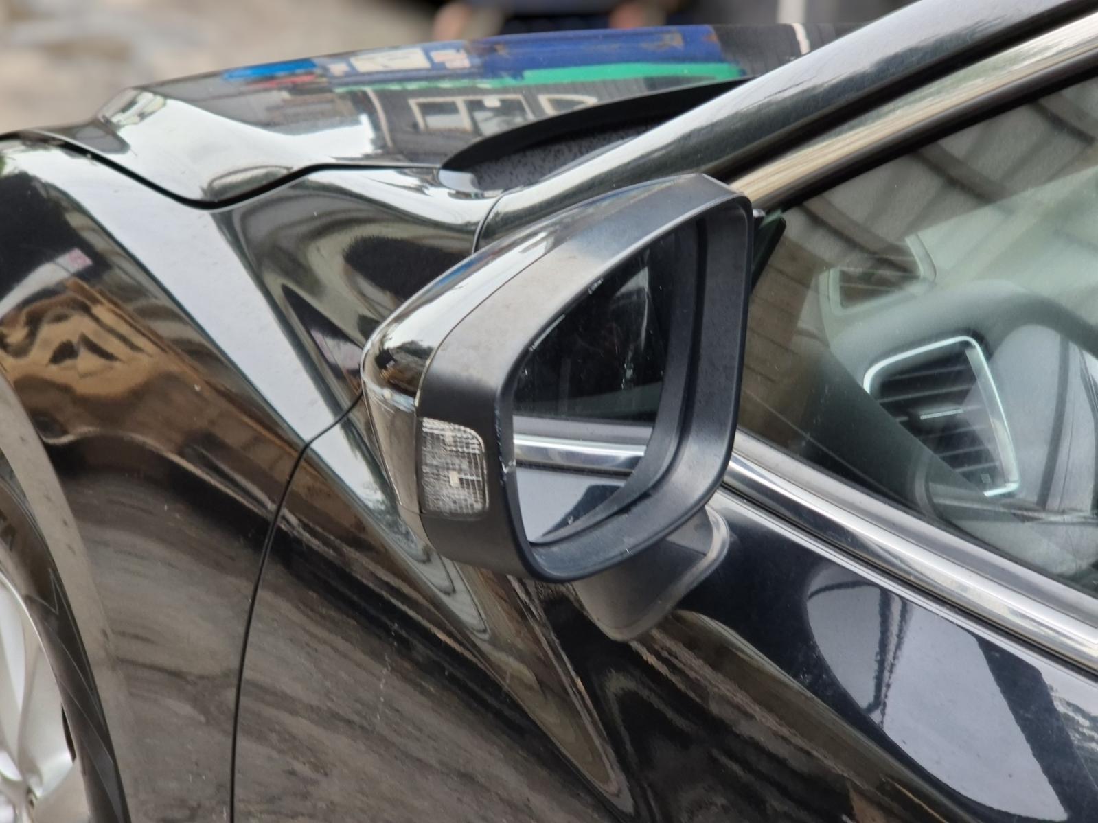 Left_Door_Mirror