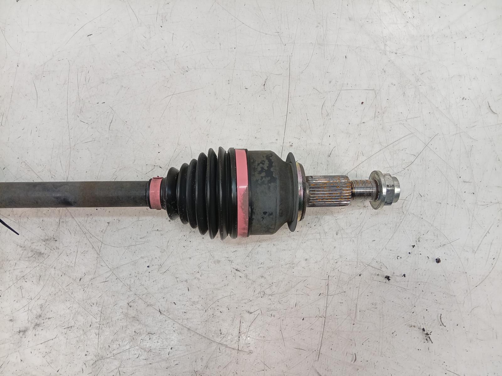 Left_Driveshaft