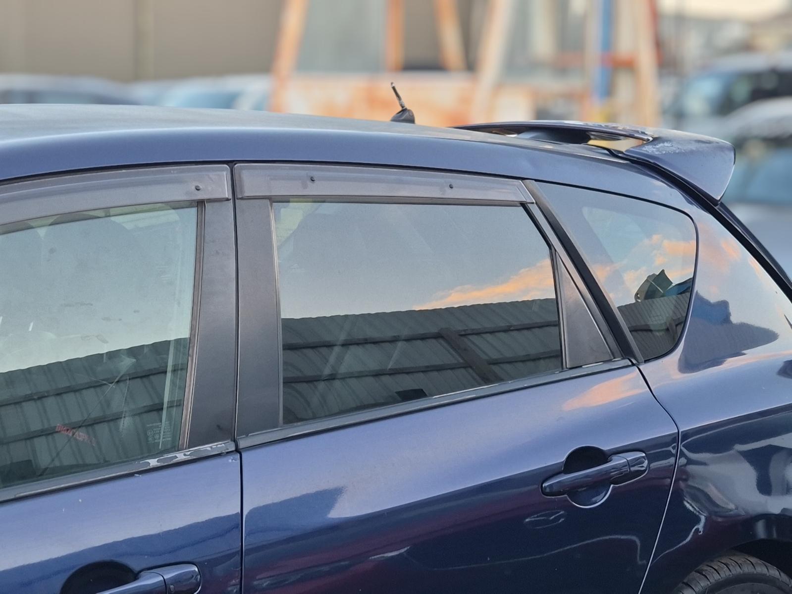 Left_Rear_Door_Window