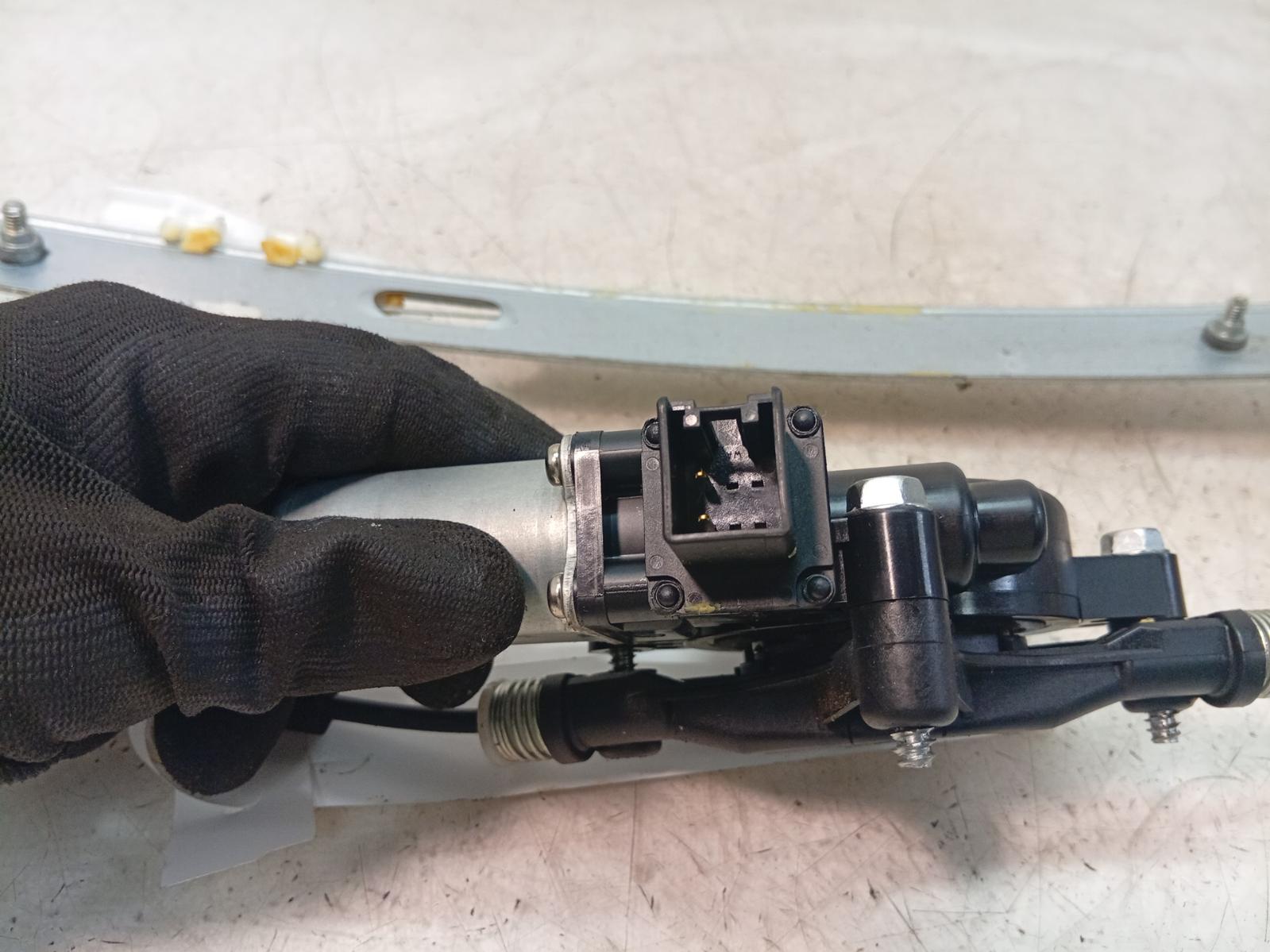 Right_Rear_Wnd_Reg_Motor