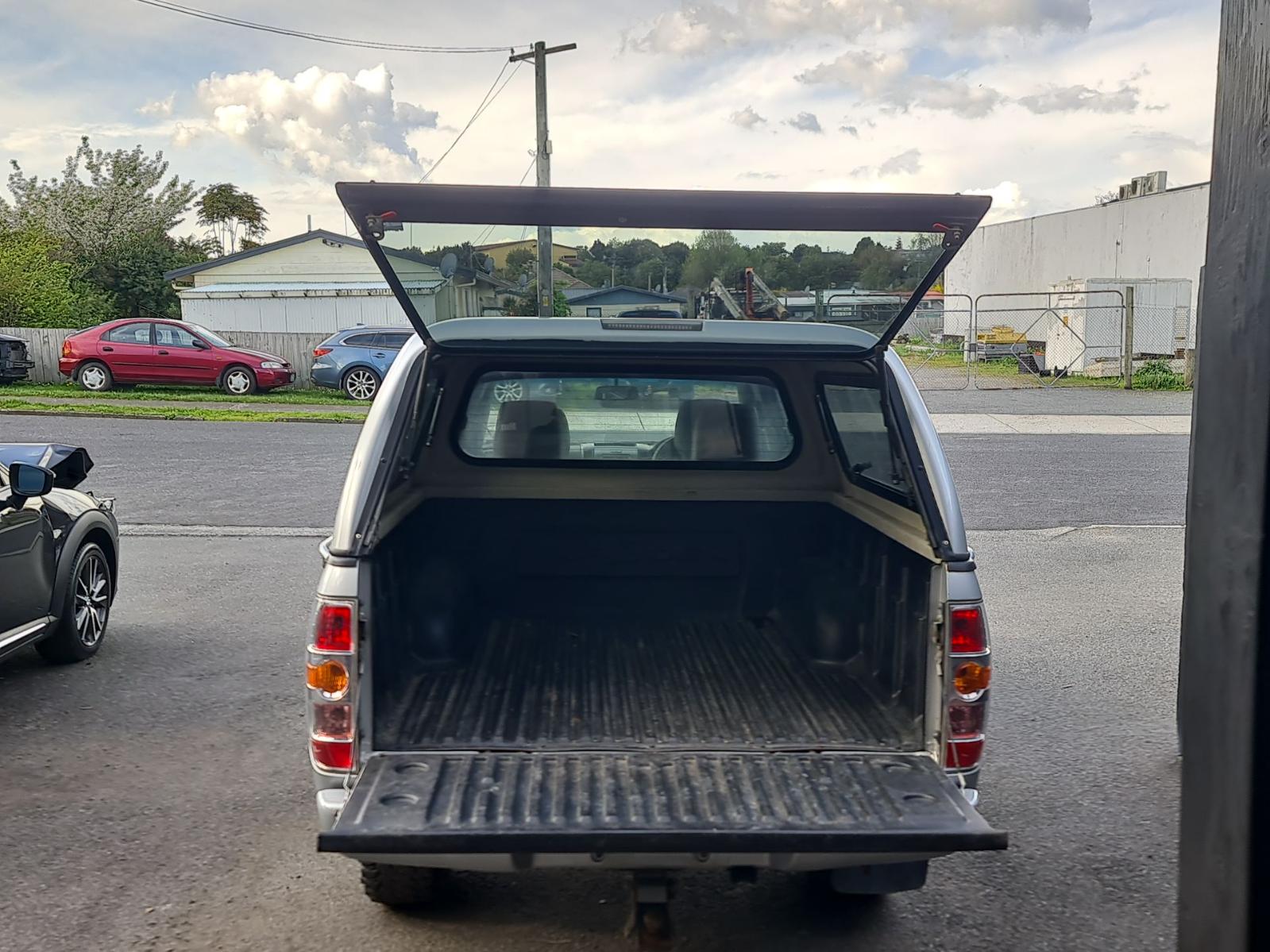 Mazda BT50 - UN 2006-2011