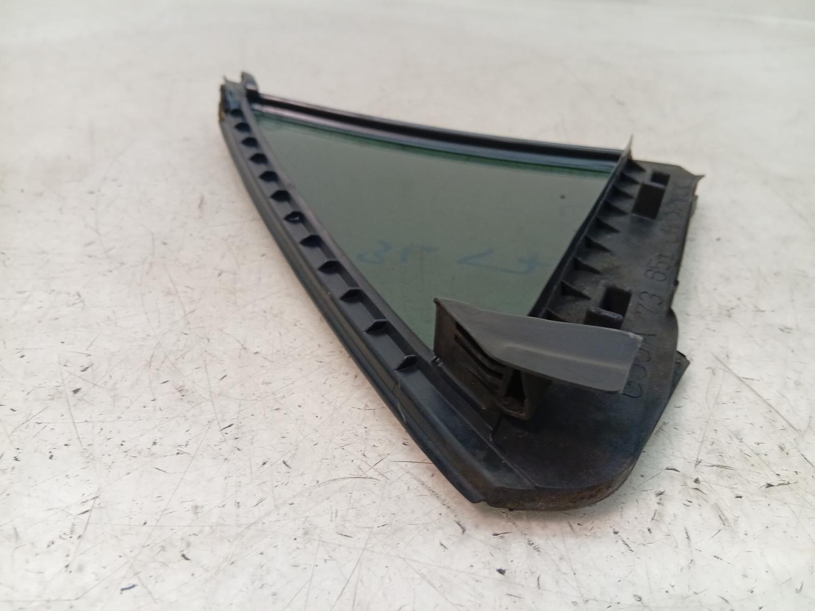 Left_Rear_1q_Door_Glass