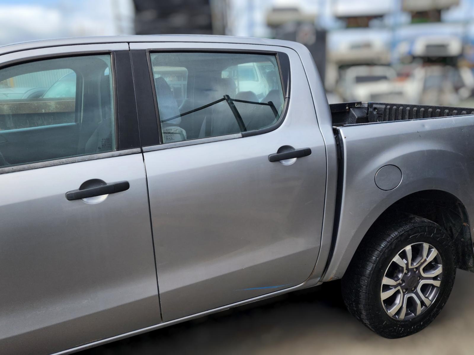 Left Rear Door Sliding