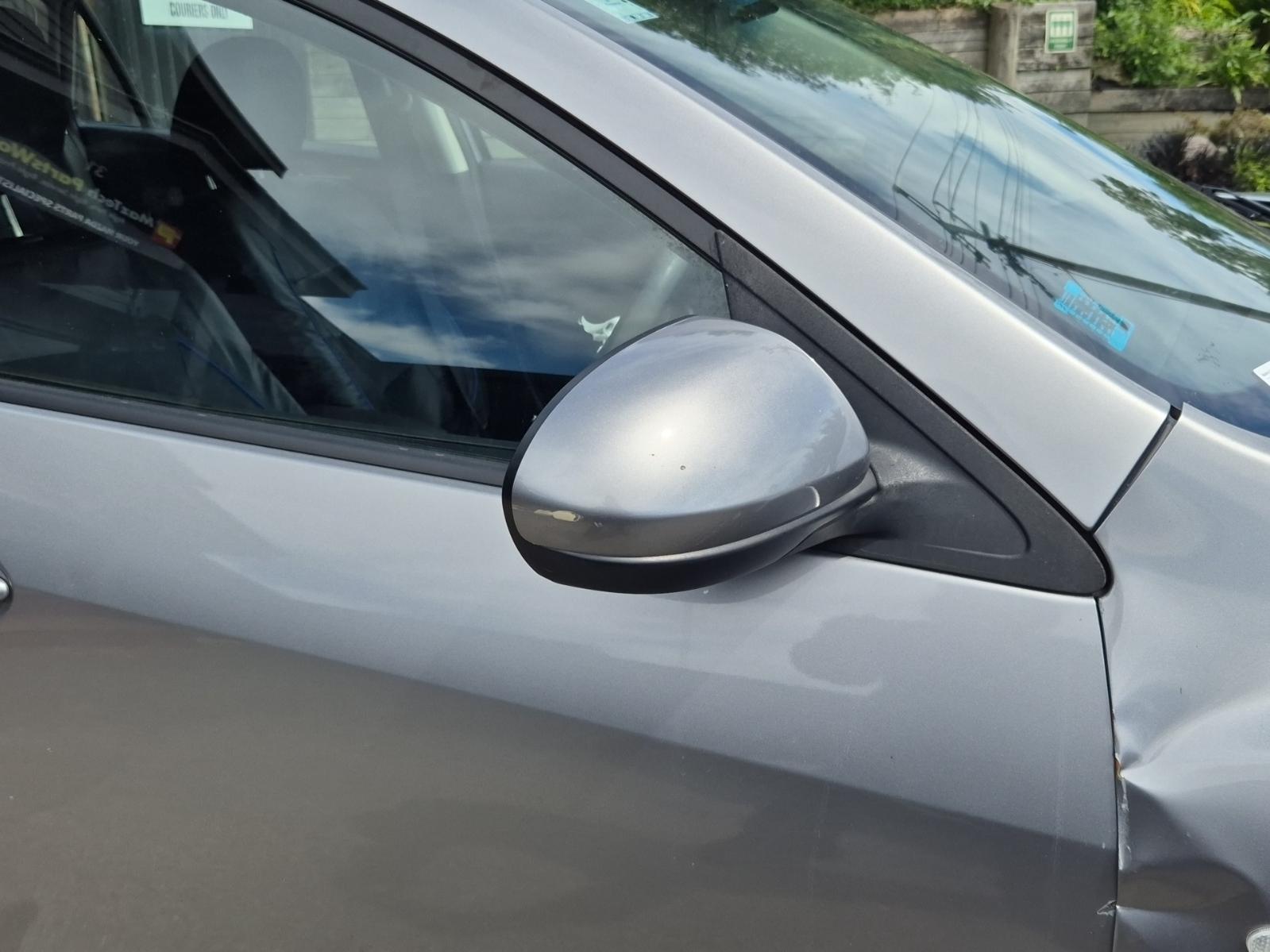Right_Door_Mirror