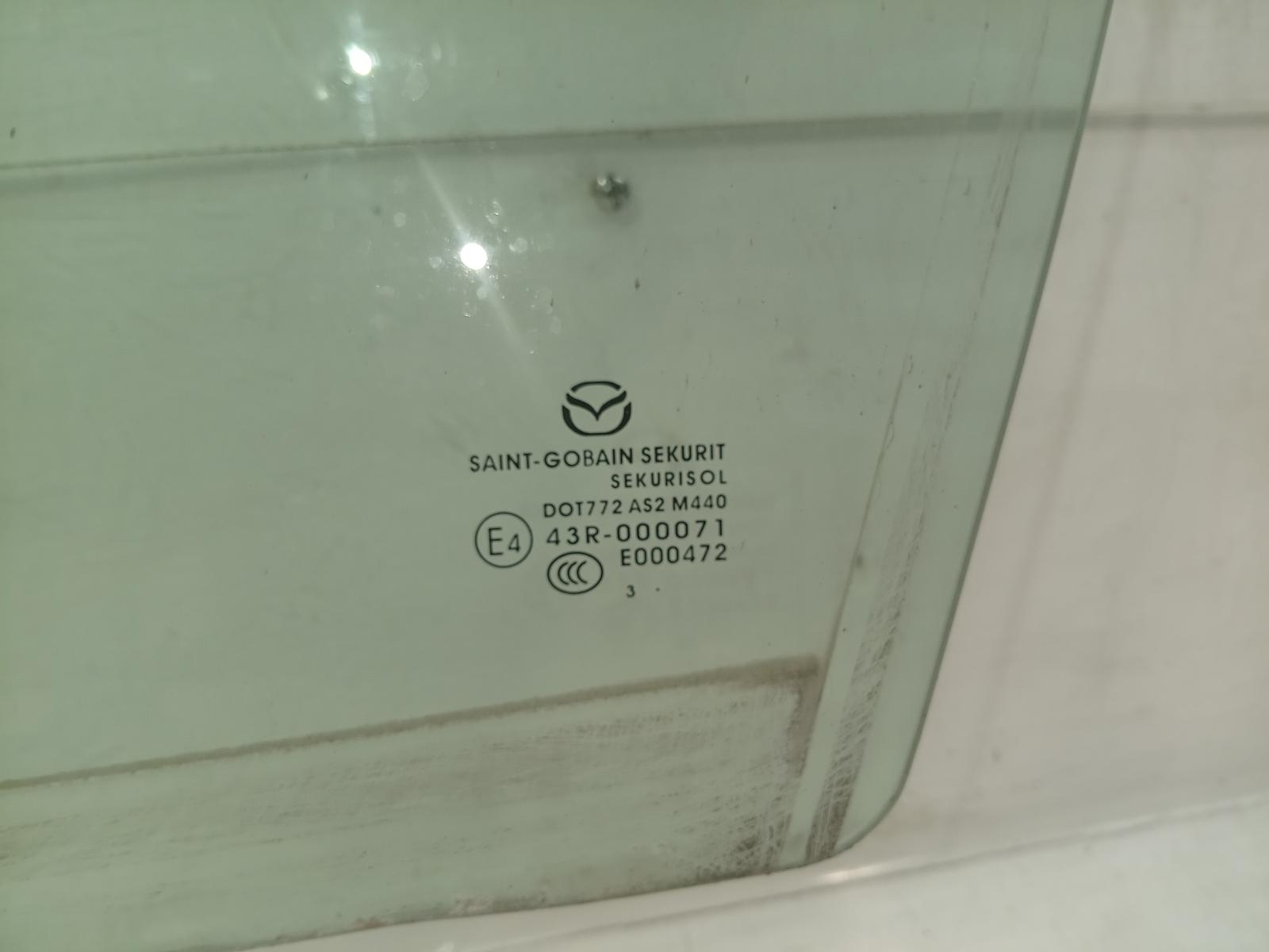 Left_Front_Door_Window