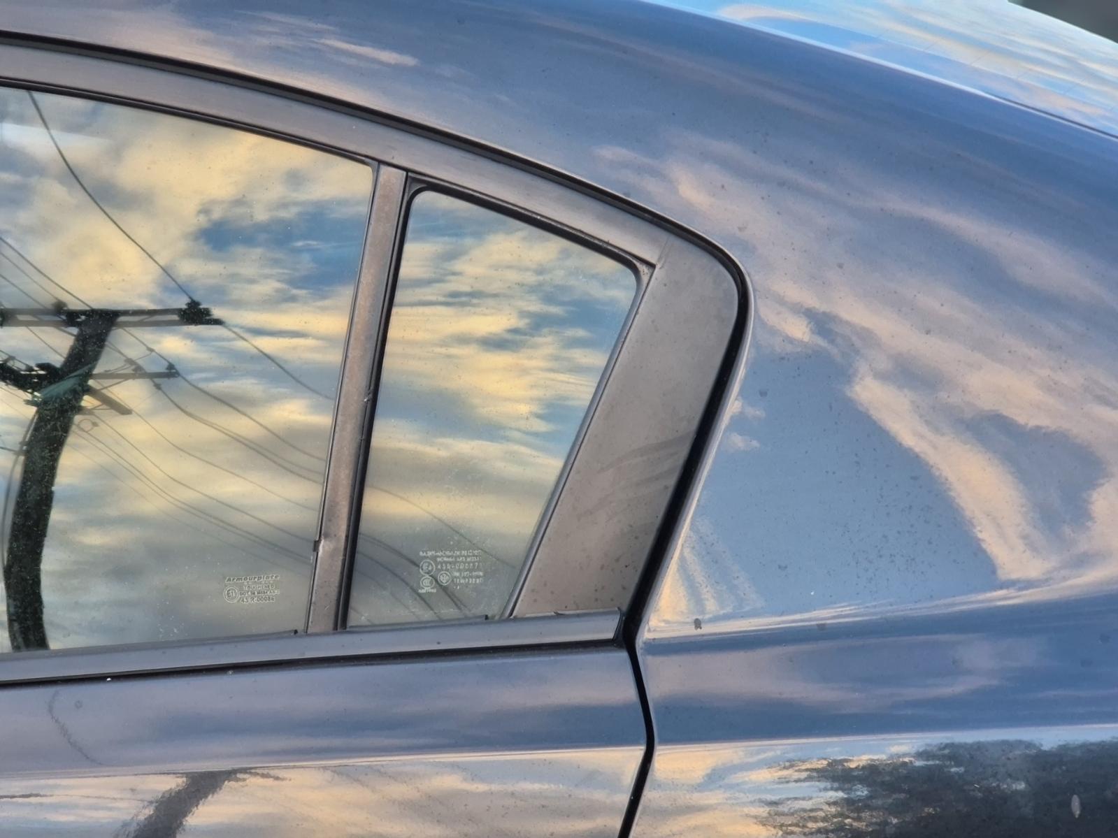 Left_Rear_1q_Door_Glass