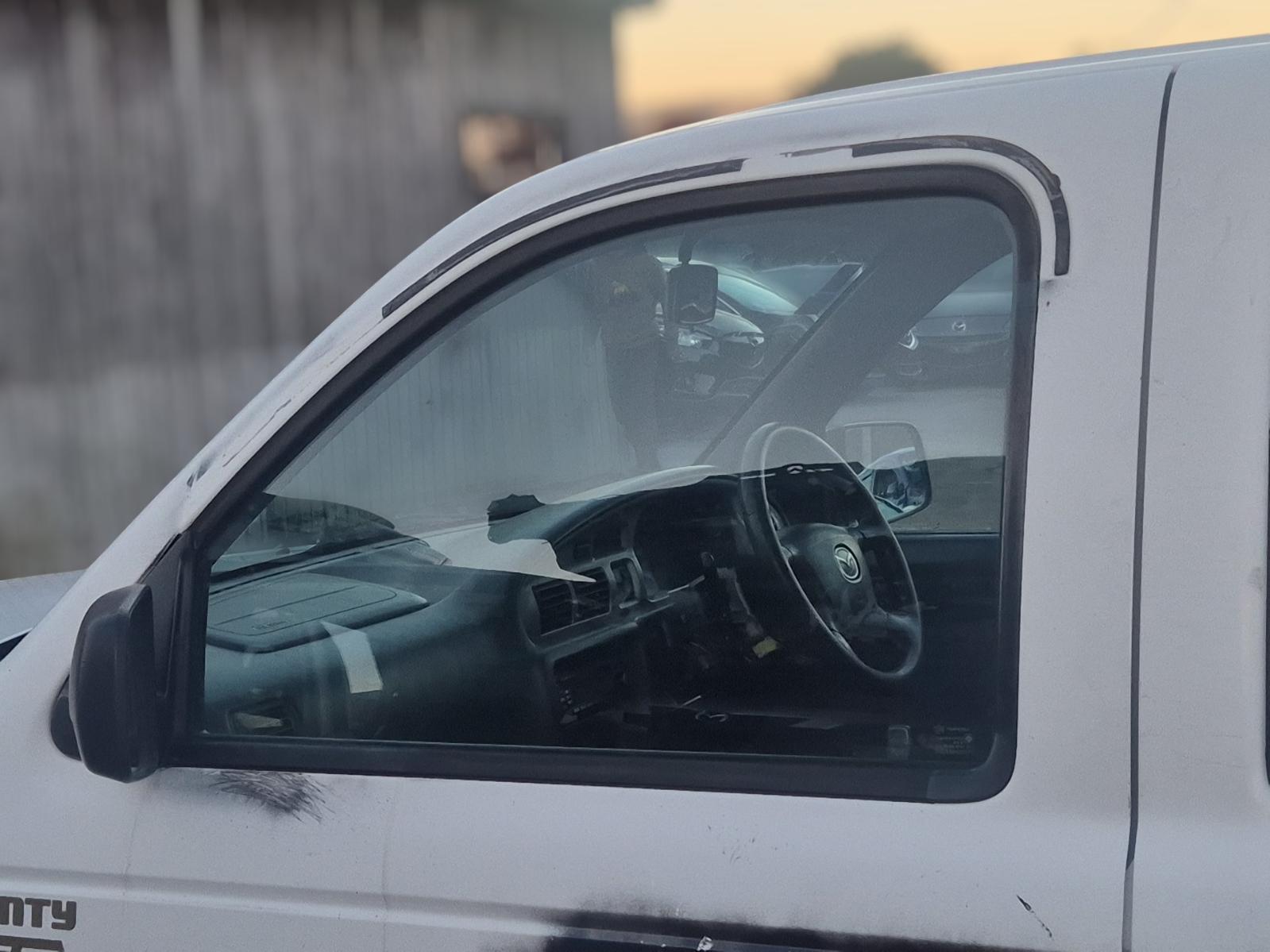 Left_Front_Door_Window