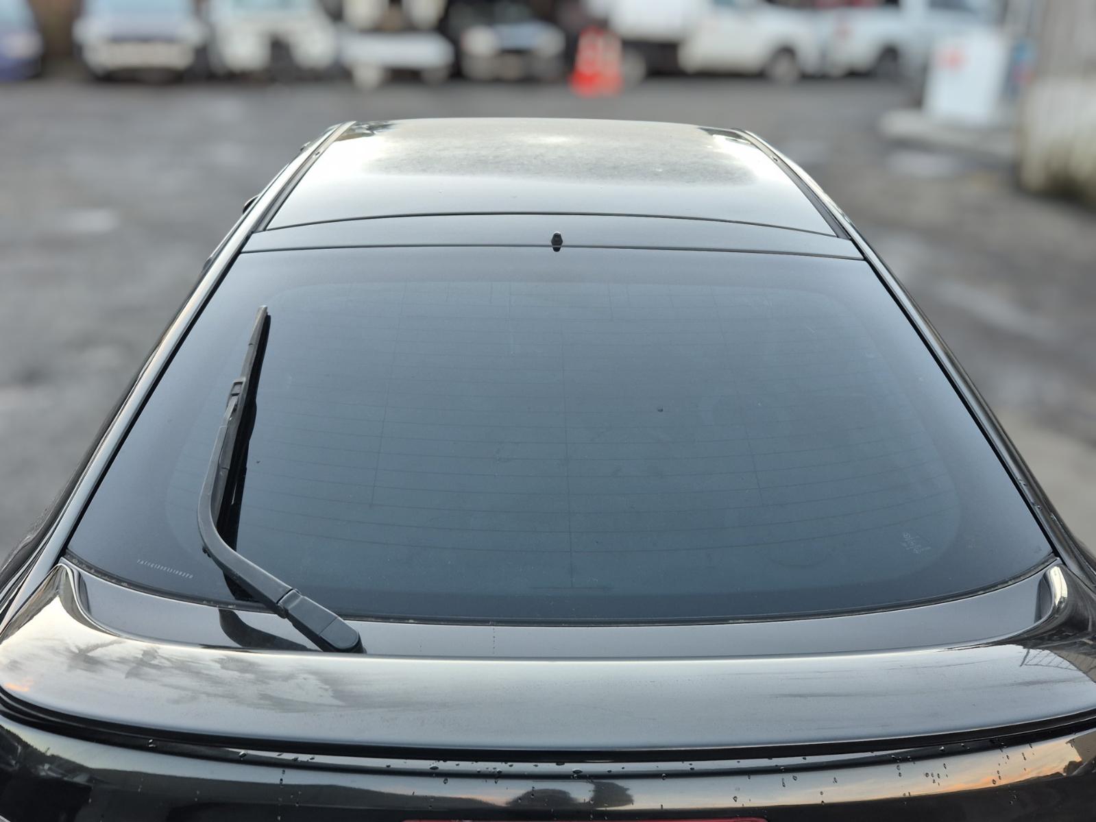 Rear_Tailgate_Glass