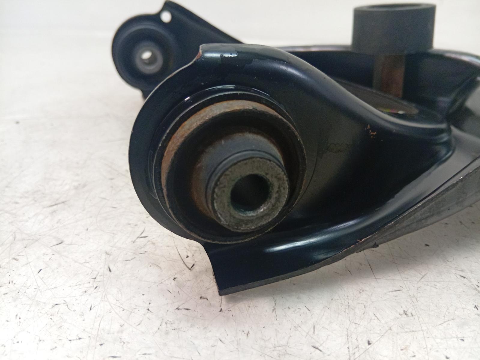 Left_Front_Upper_Control_Arm