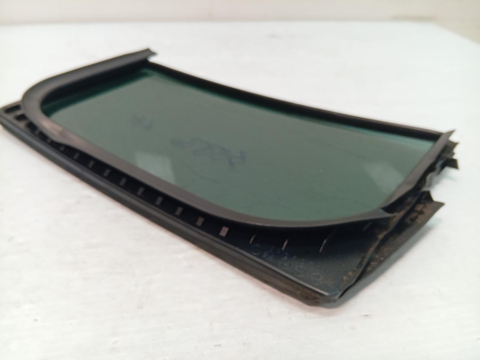 Left_Rear_1q_Door_Glass