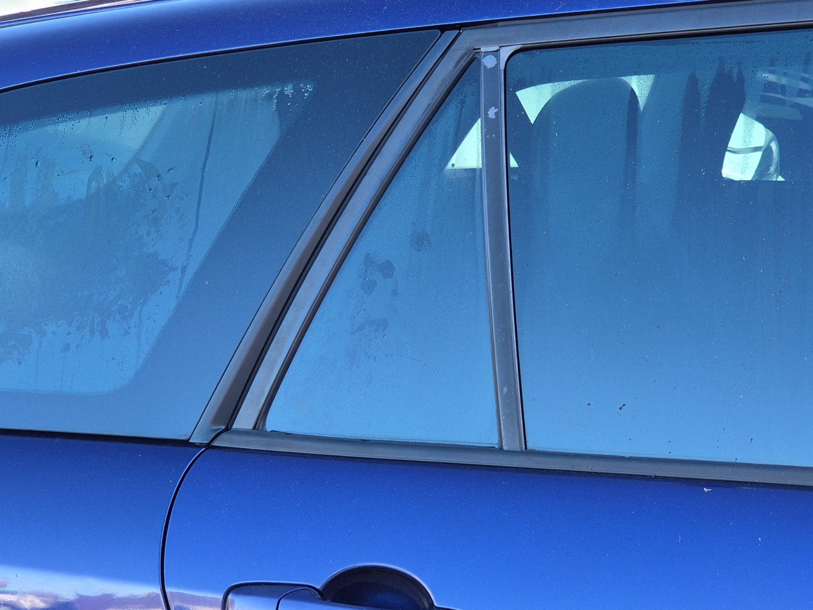 Right_Rear_1q_Door_Glass