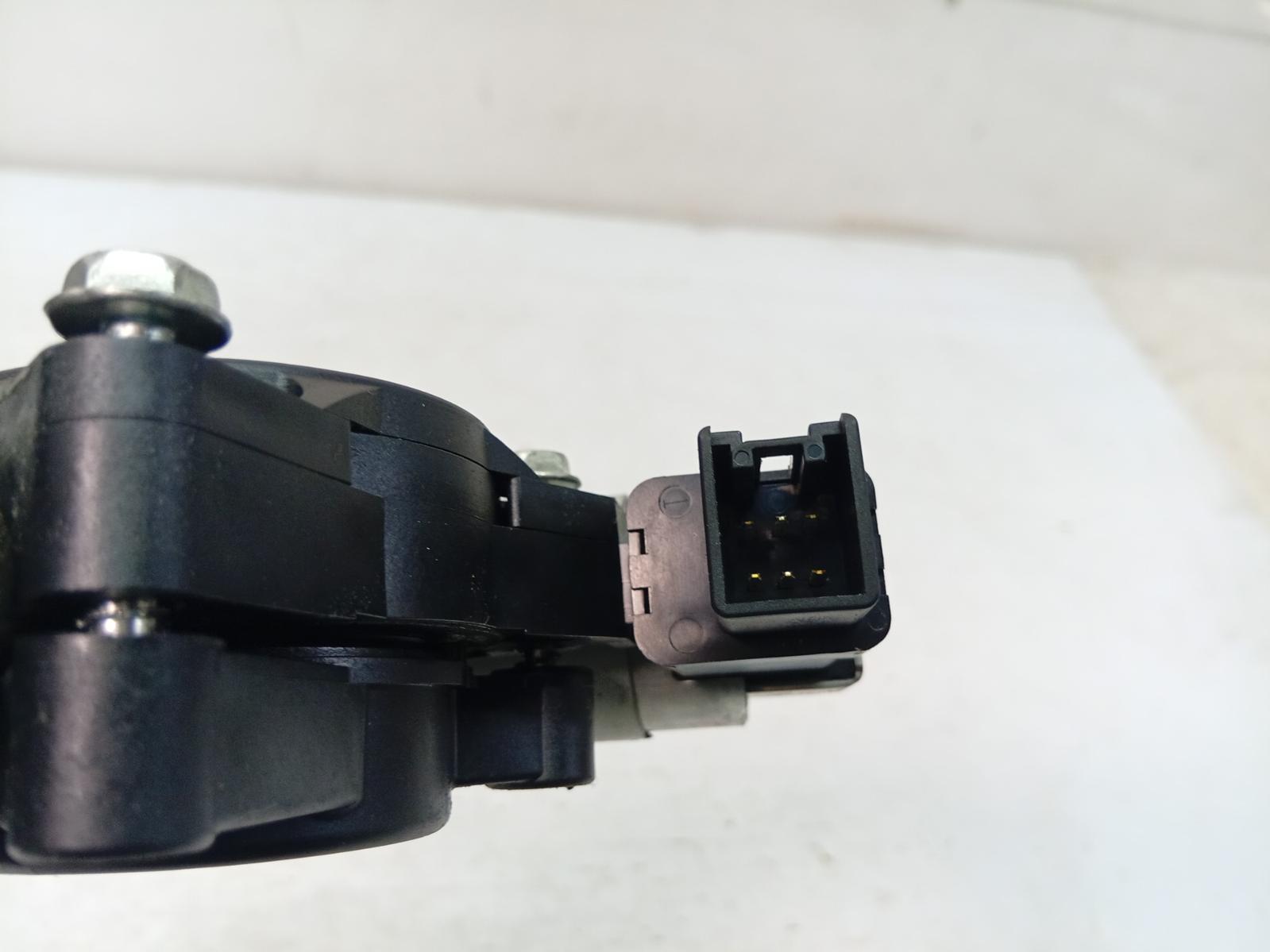 Right_Front_Window_Reg_Motor