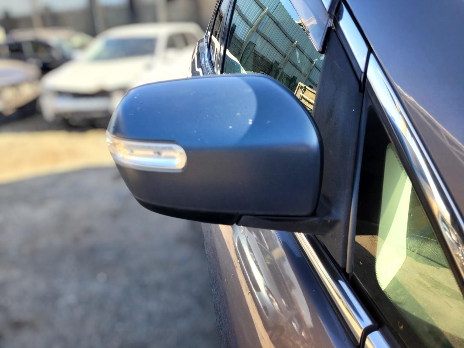 Right_Door_Mirror