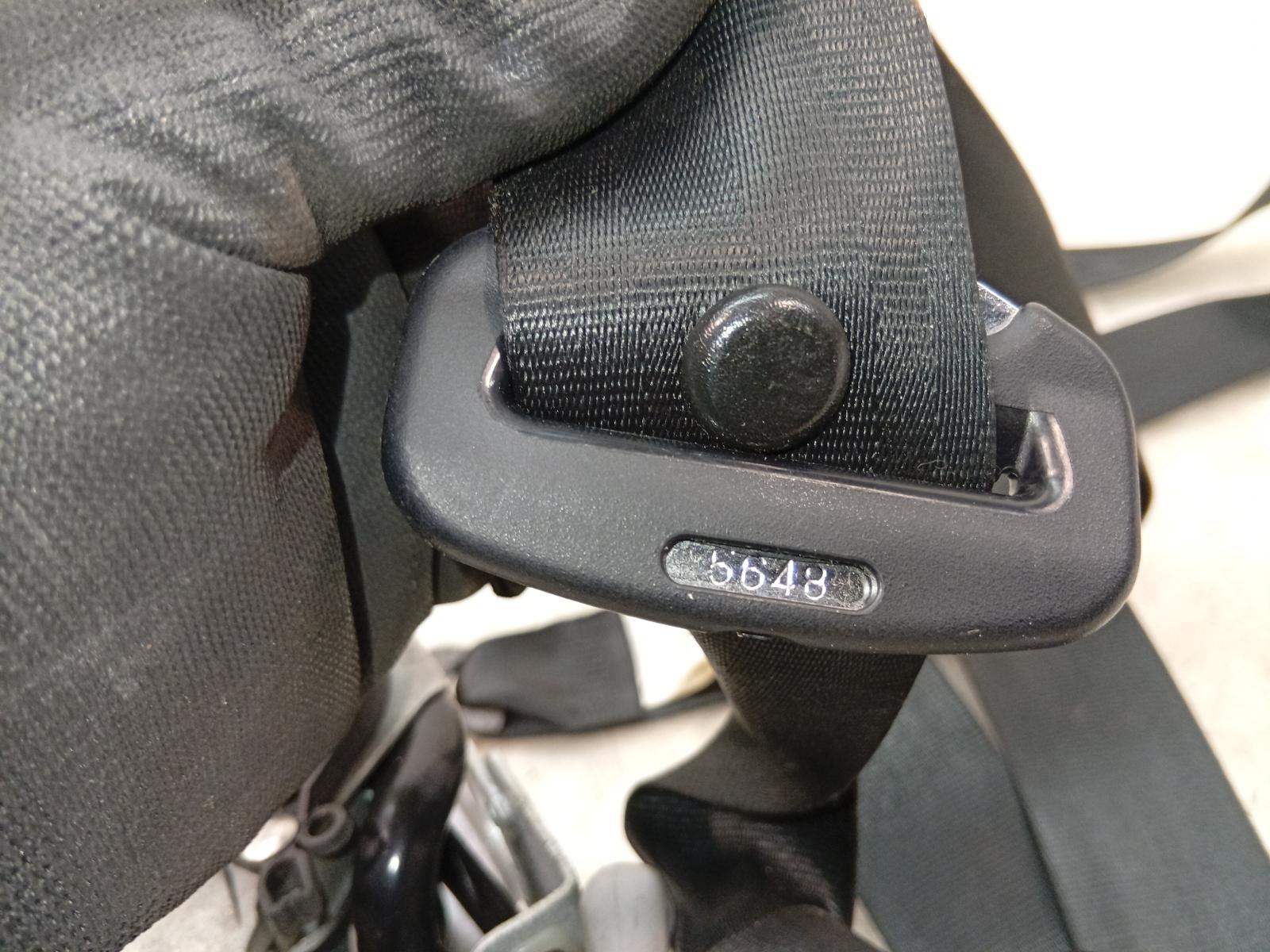 Seat_Belt_Stalk
