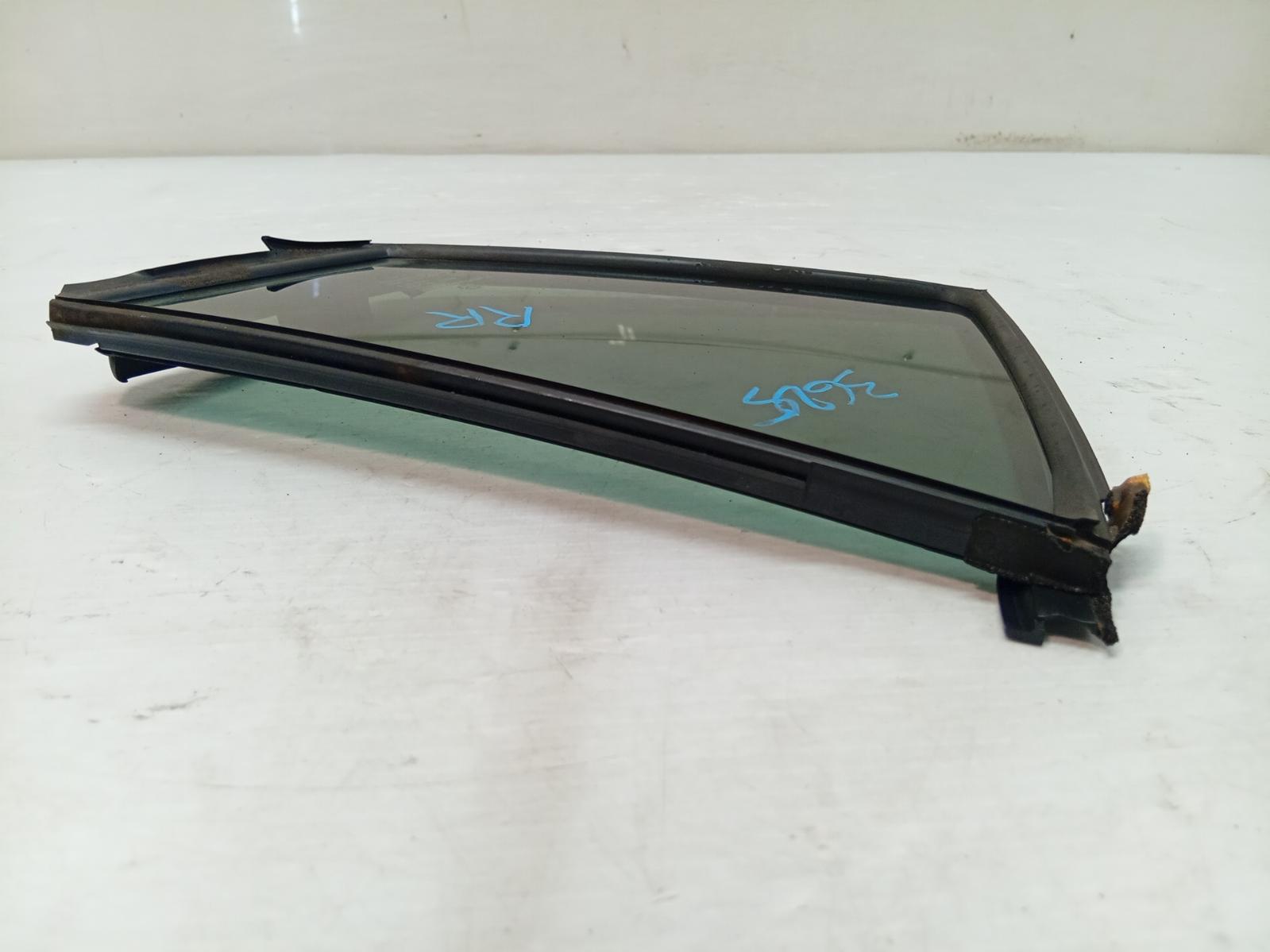 Right_Rear_1q_Door_Glass