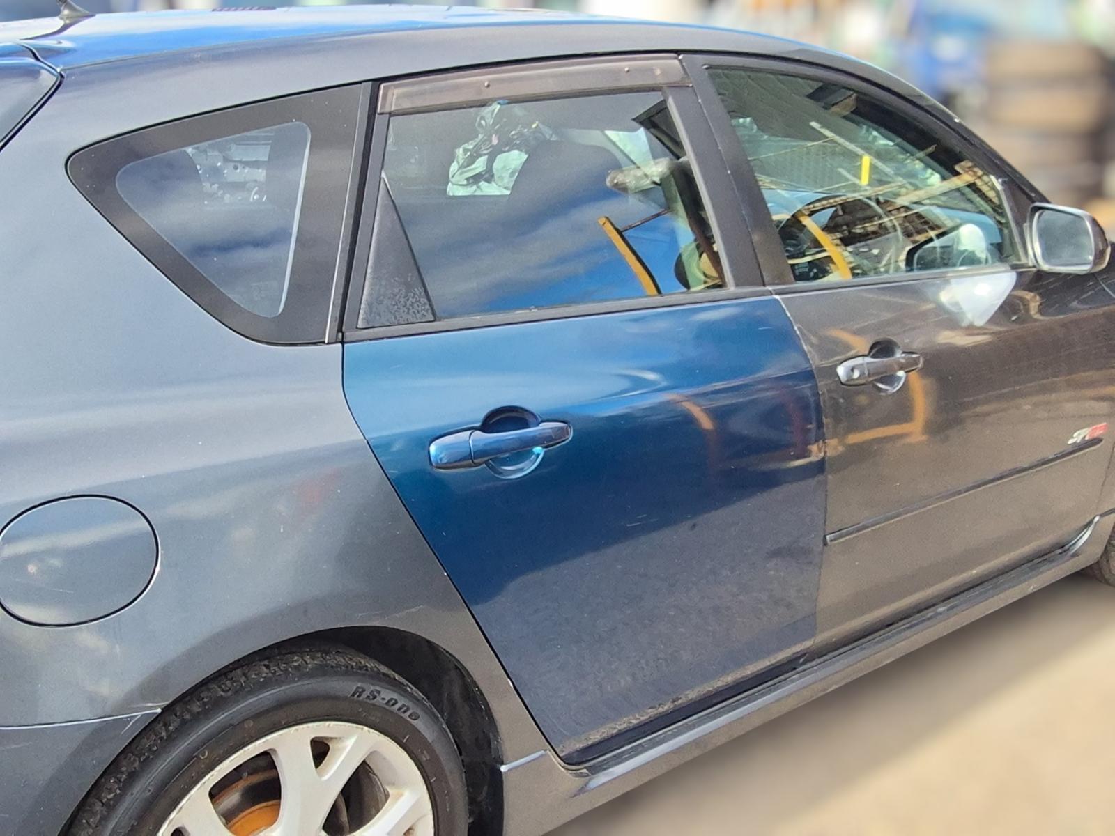 Right_Rear_Door_Sliding