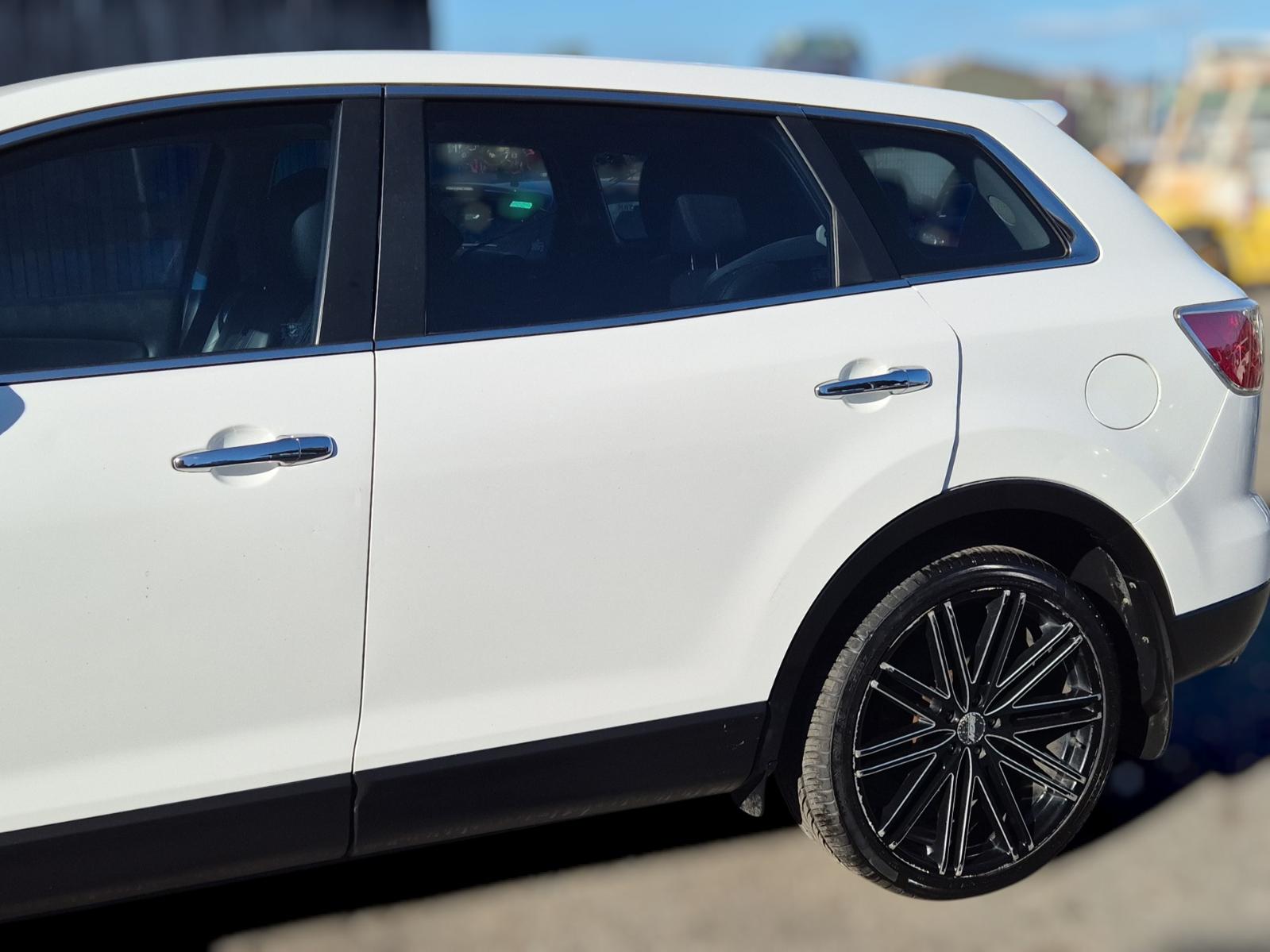 Left_Rear_Door_Sliding