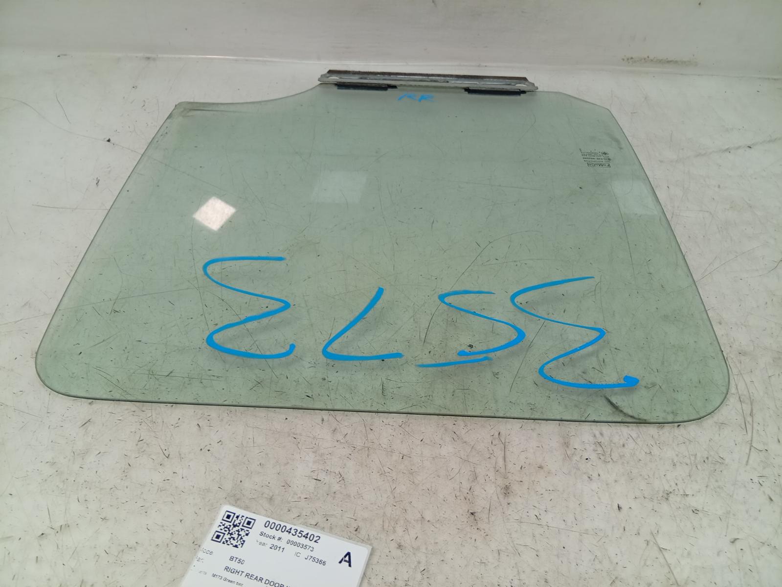 Right_Rear_Door_Window