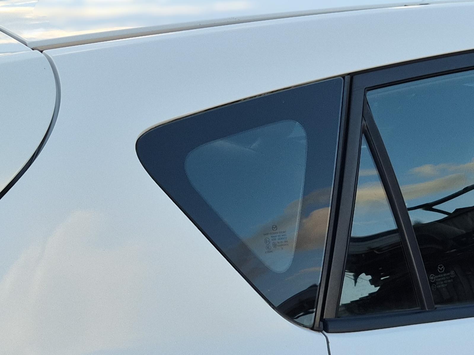 Right_Rear_Side_Glass