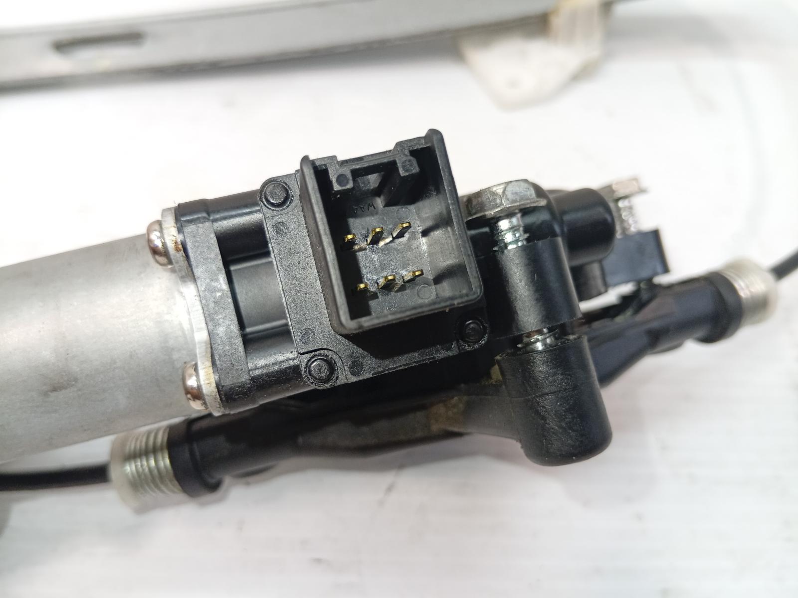 Right_Front_Window_Reg_Motor