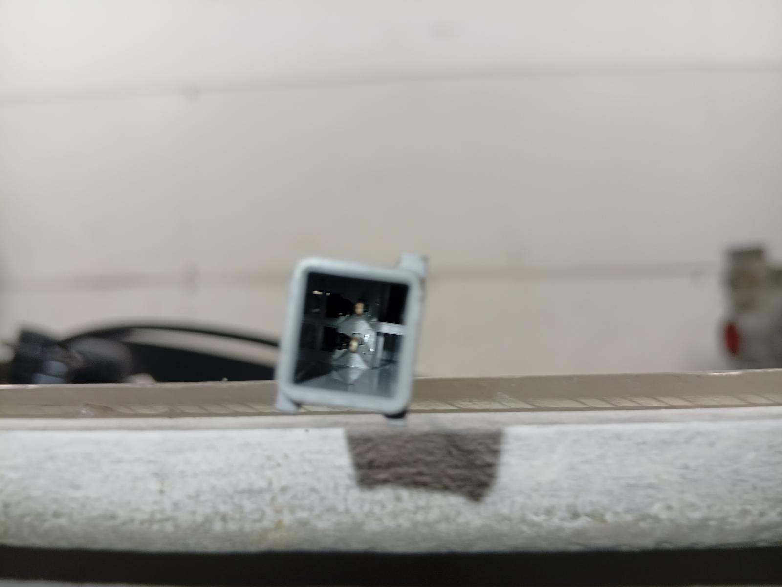 Seat_Belt_Stalk