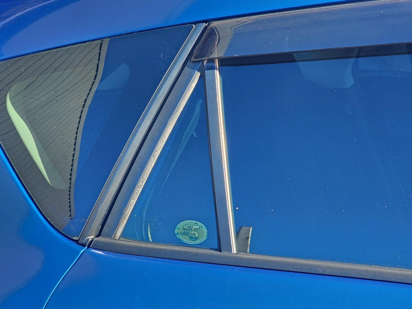 Right_Rear_1q_Door_Glass