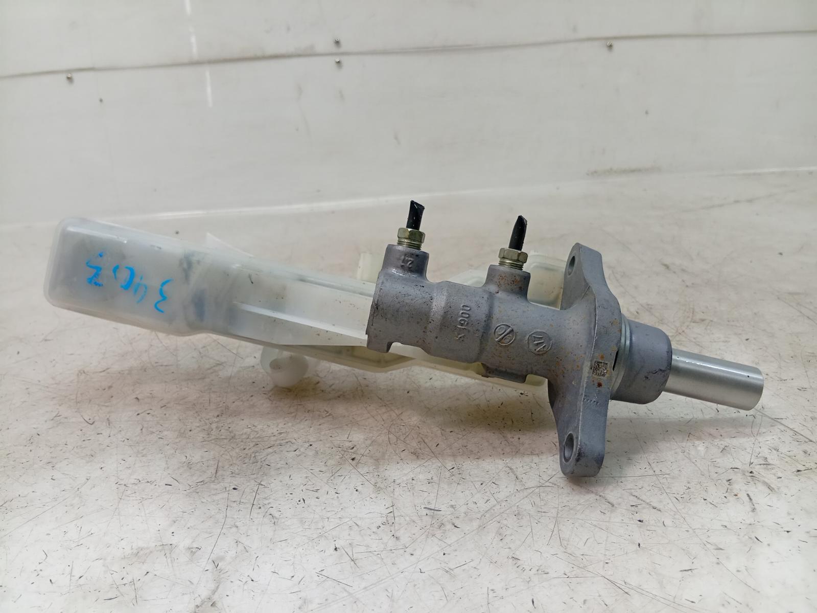 Master_Cylinder