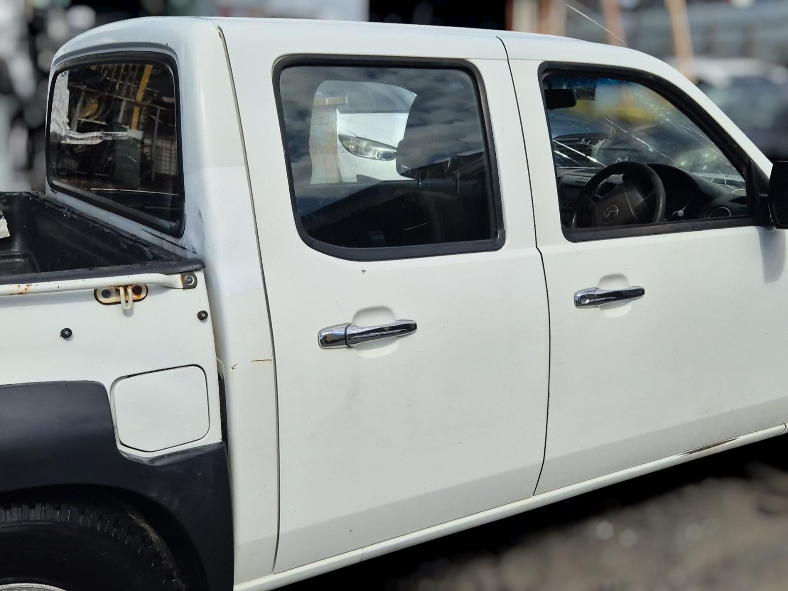 Right_Rear_Door_Sliding