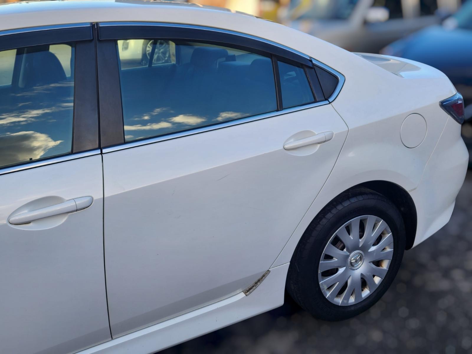 Left_Rear_Door_Sliding