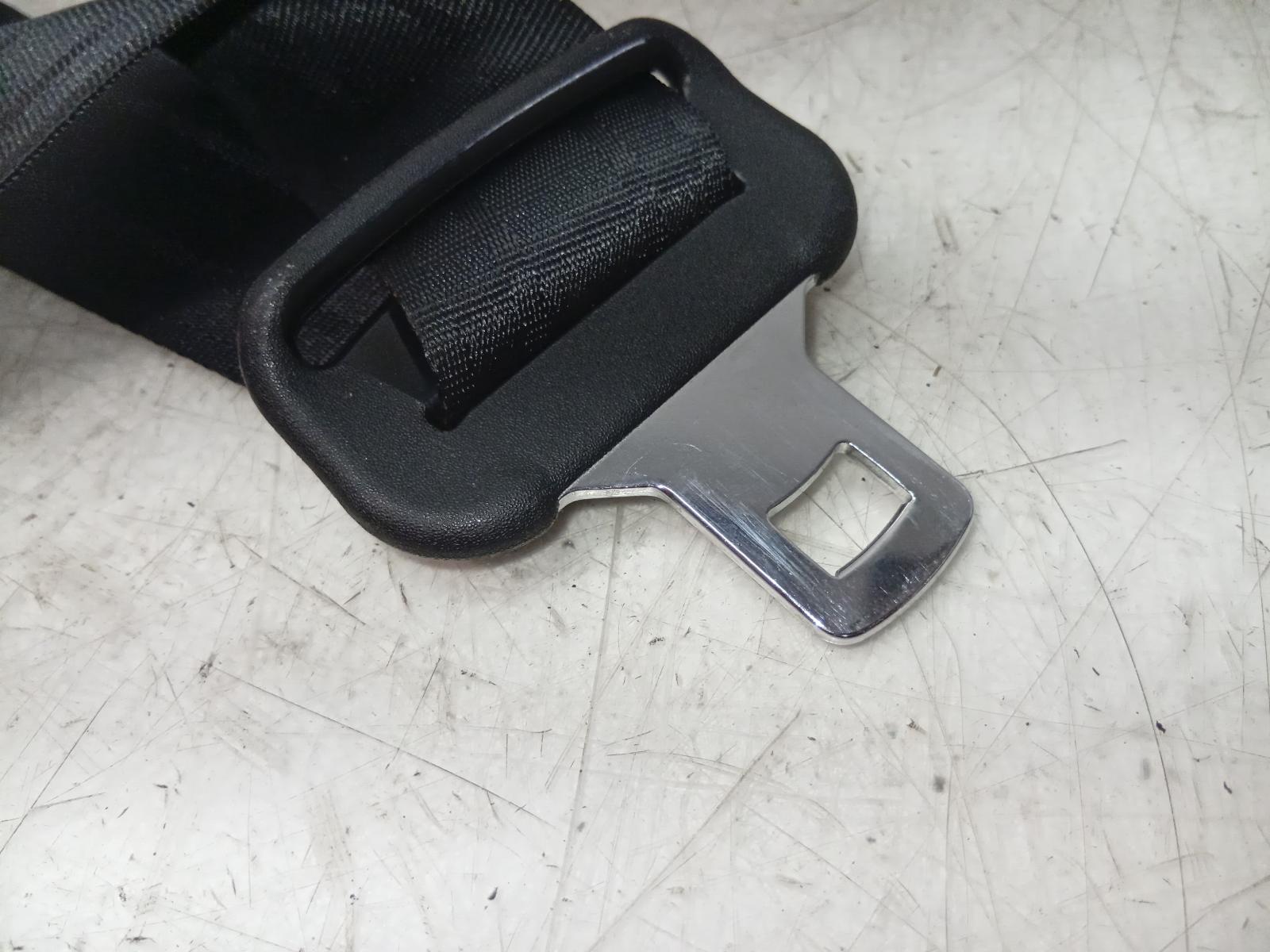 Seat_Belt_Stalk