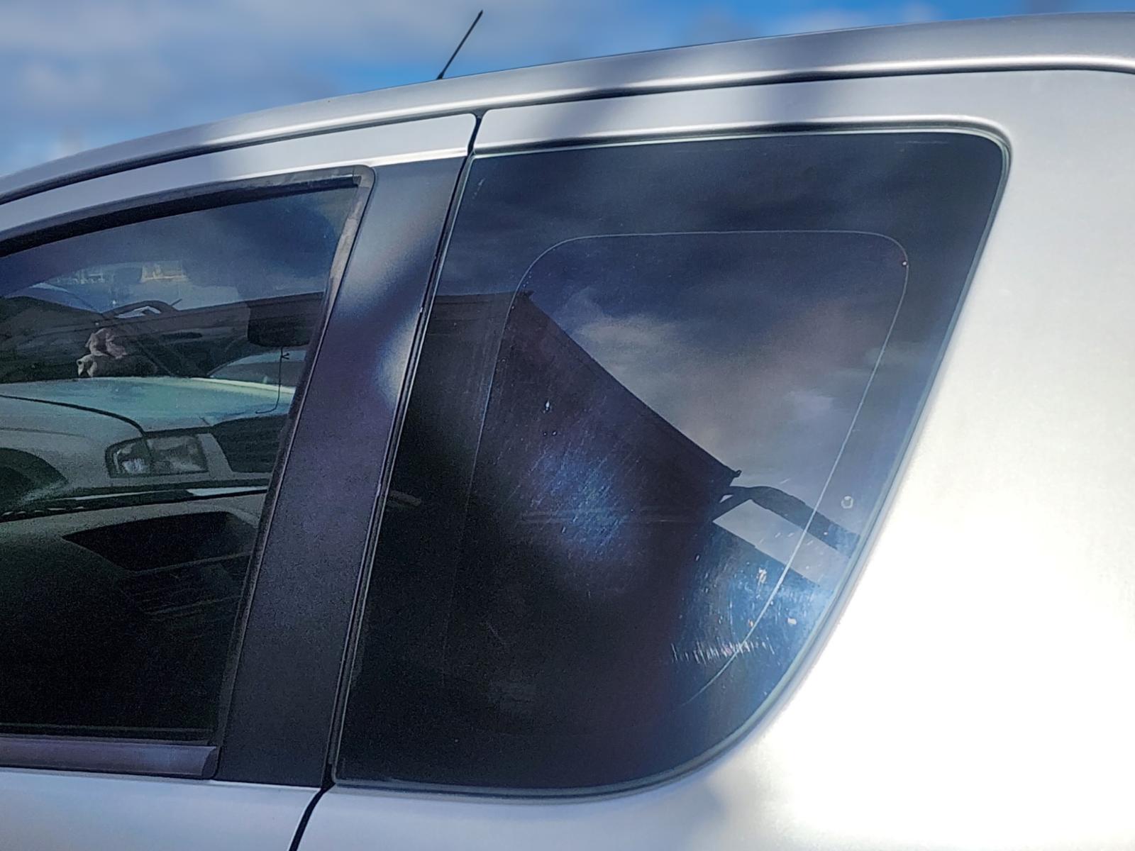 Left_Rear_Door_Window