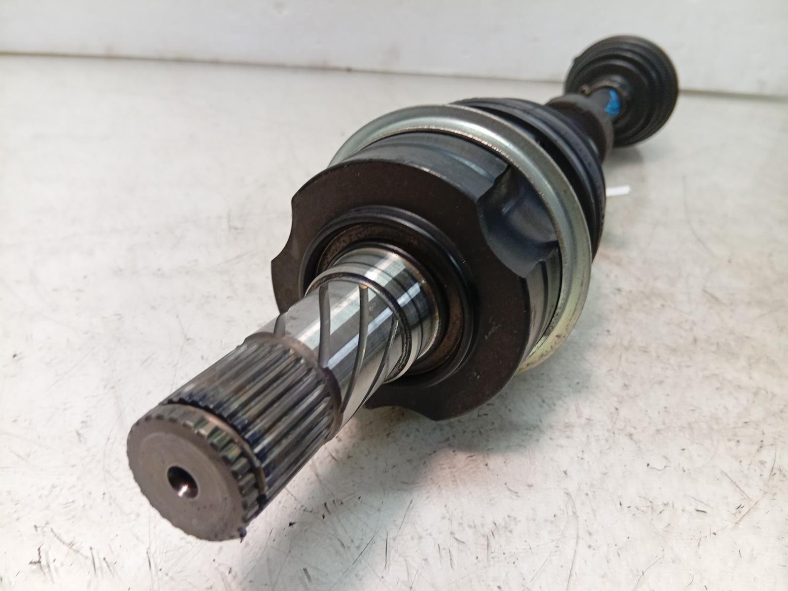 Left_Driveshaft