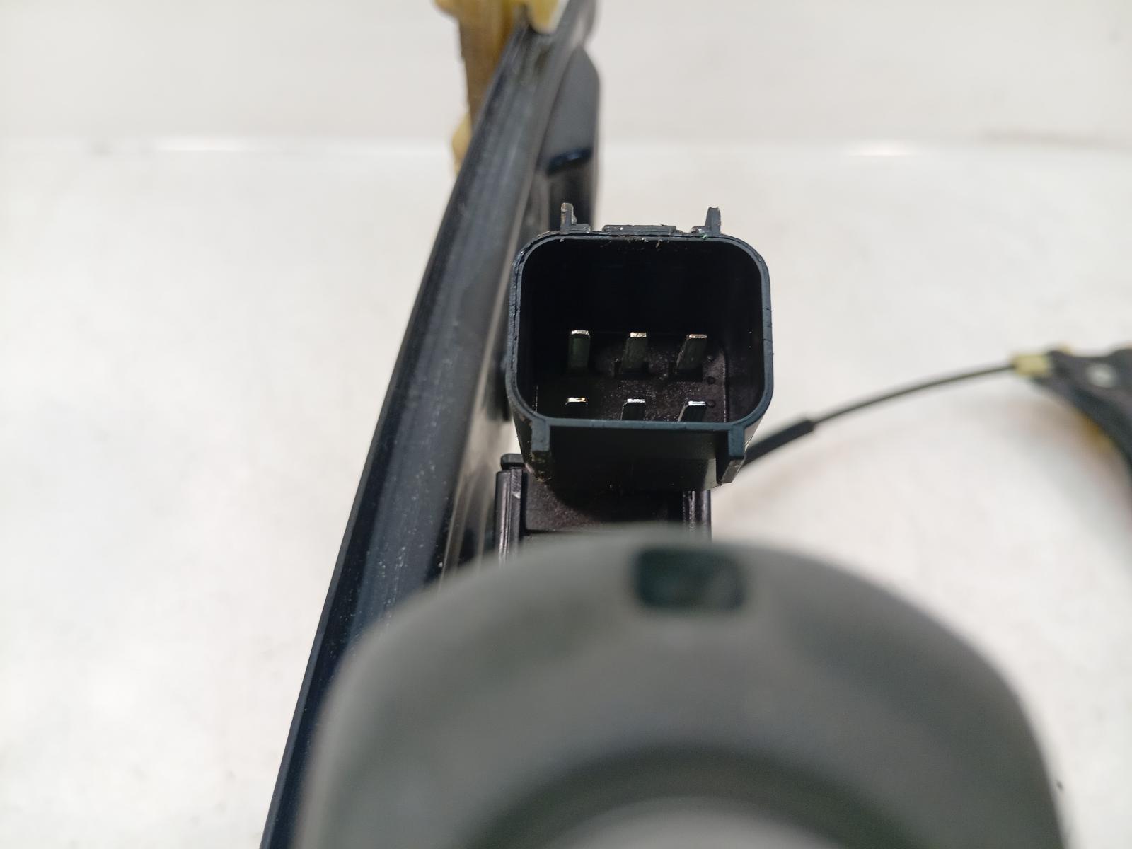 Right_Front_Window_Reg_Motor