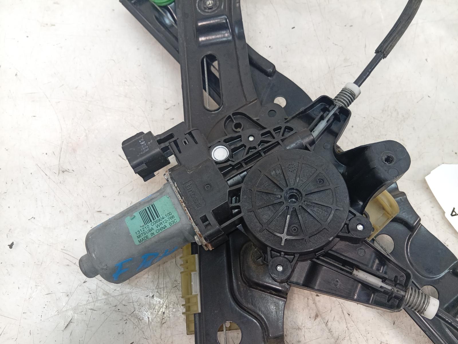 Right_Front_Window_Reg_Motor