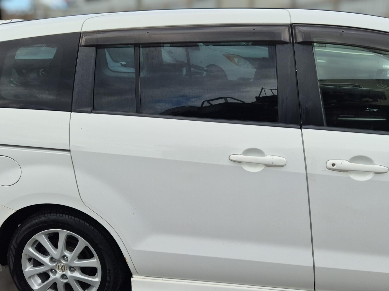 Right_Rear_Door_Sliding