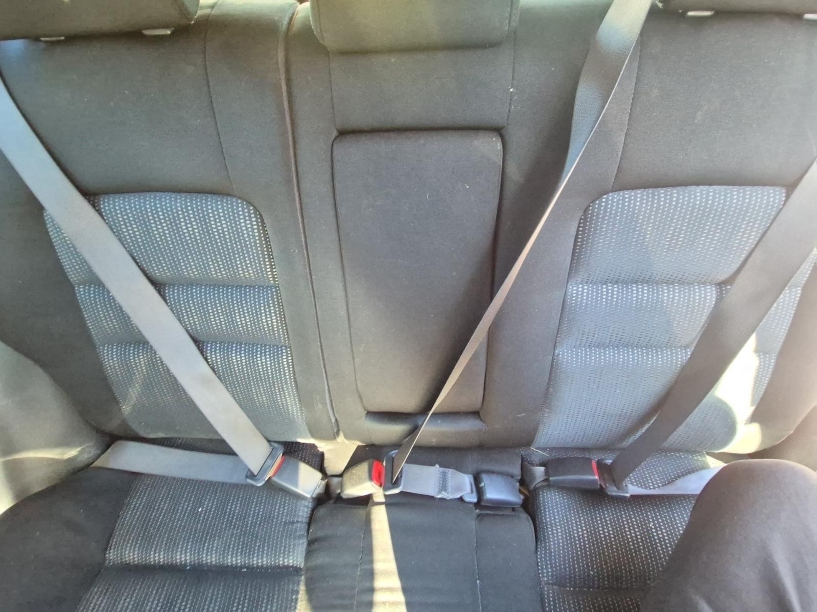 Seat_Belt_Stalk