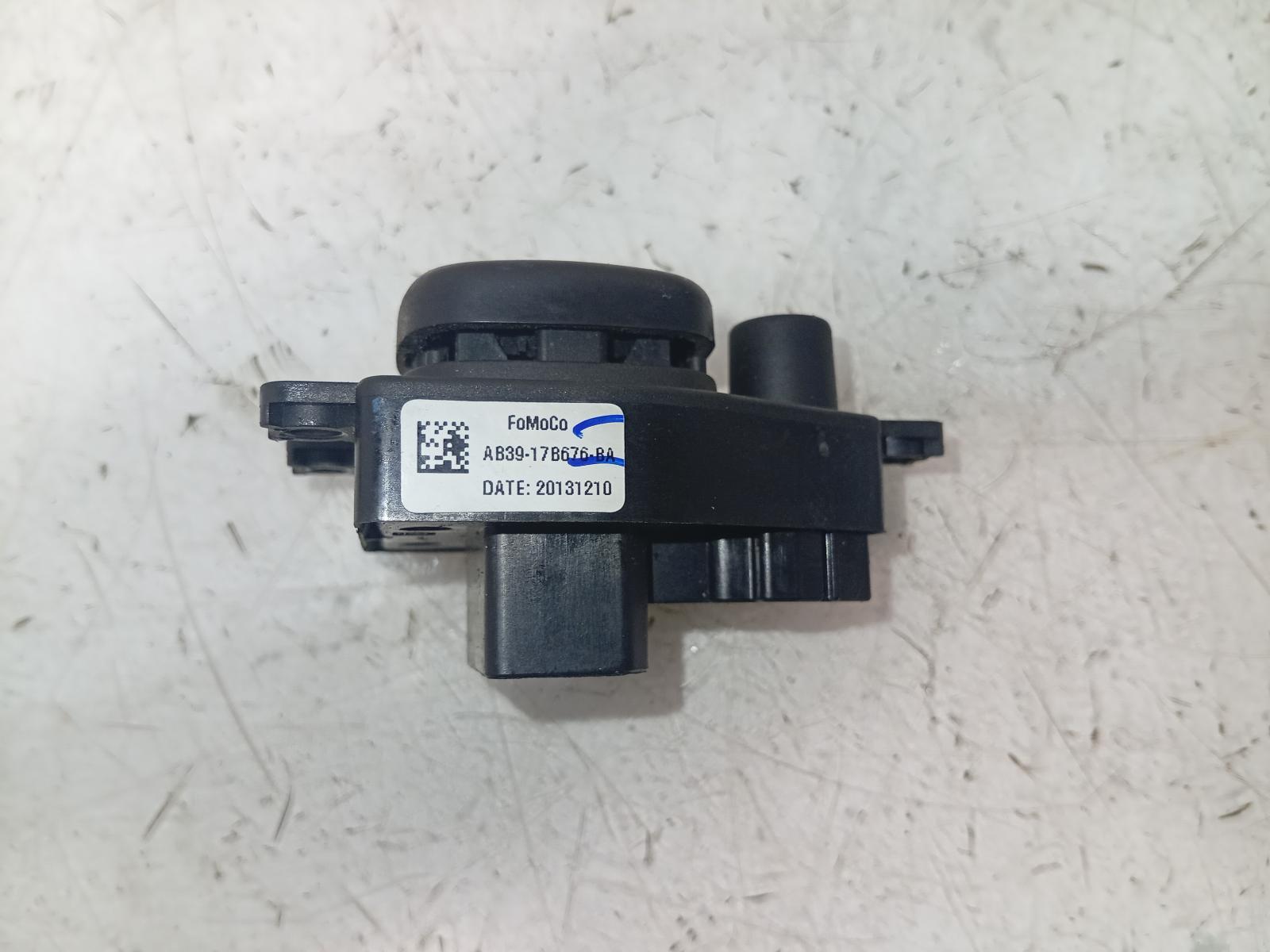 Misc_Switch_Relay