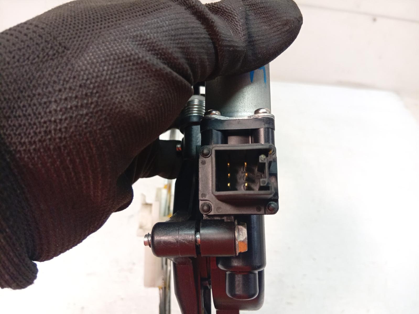 Right_Front_Window_Reg_Motor