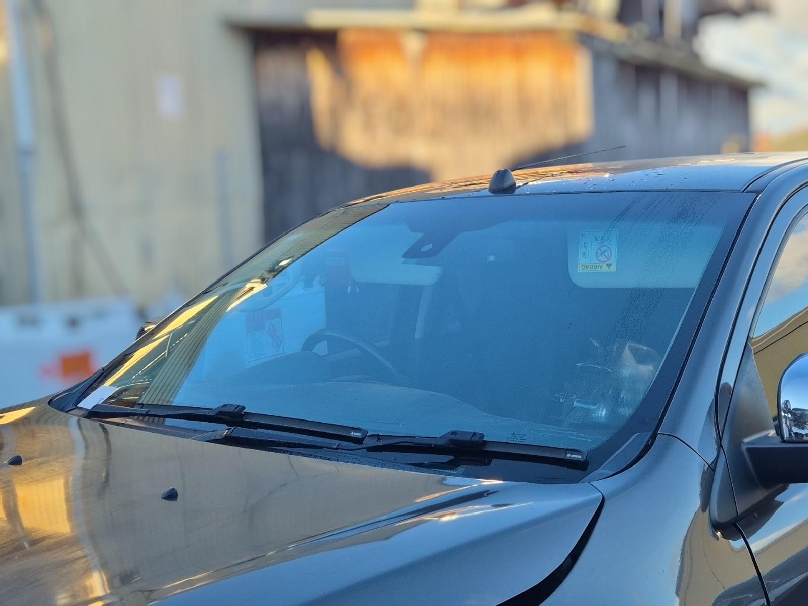 Windscreen