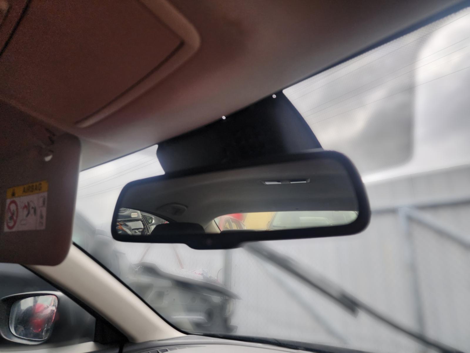 Interior_Mirror