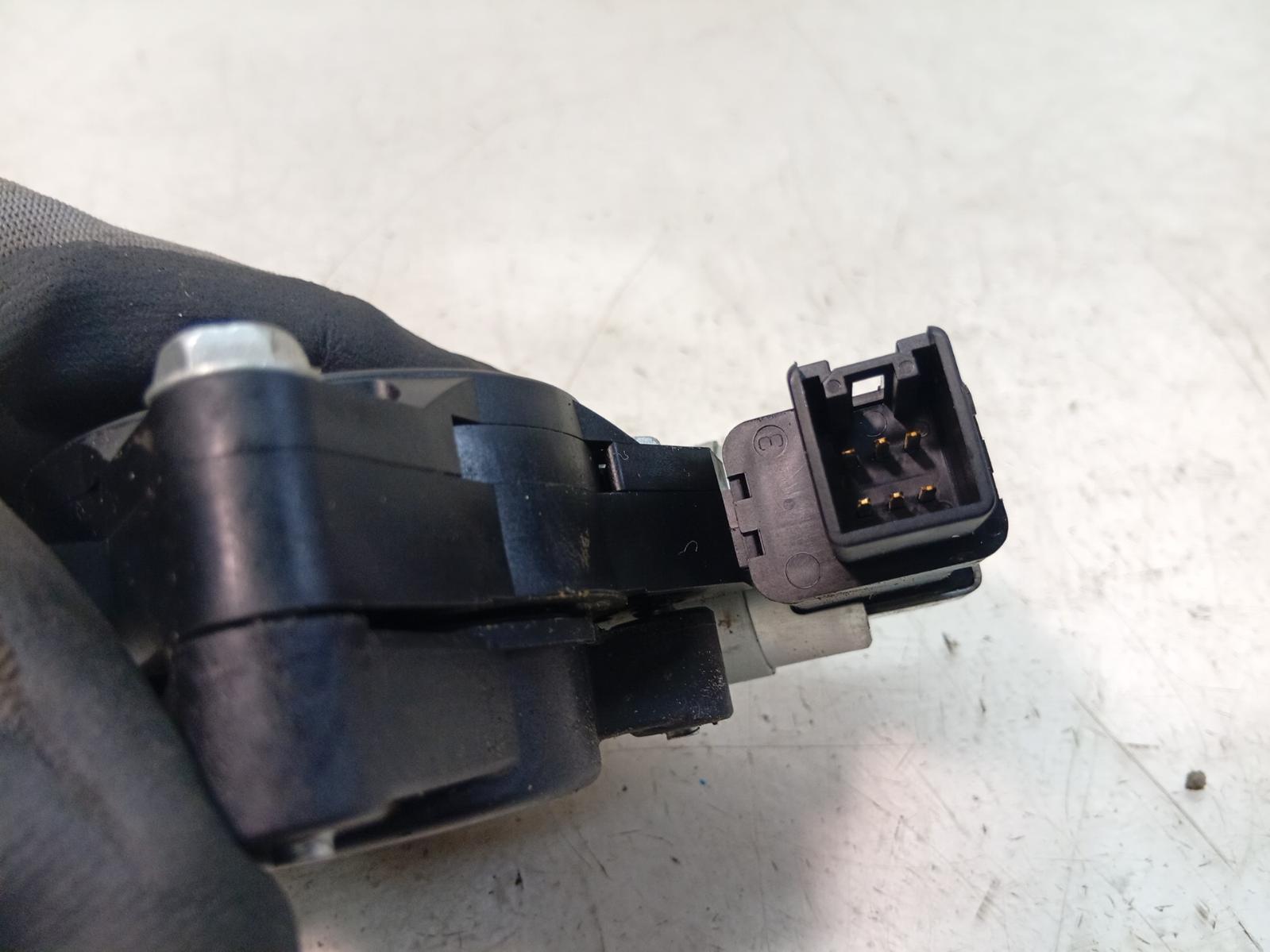 Right_Front_Window_Reg_Motor