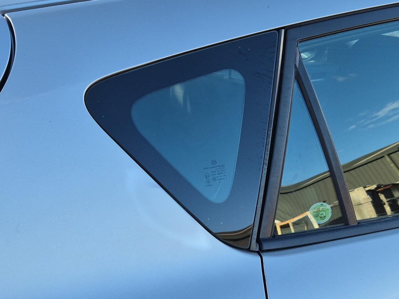 Right_Rear_Side_Glass