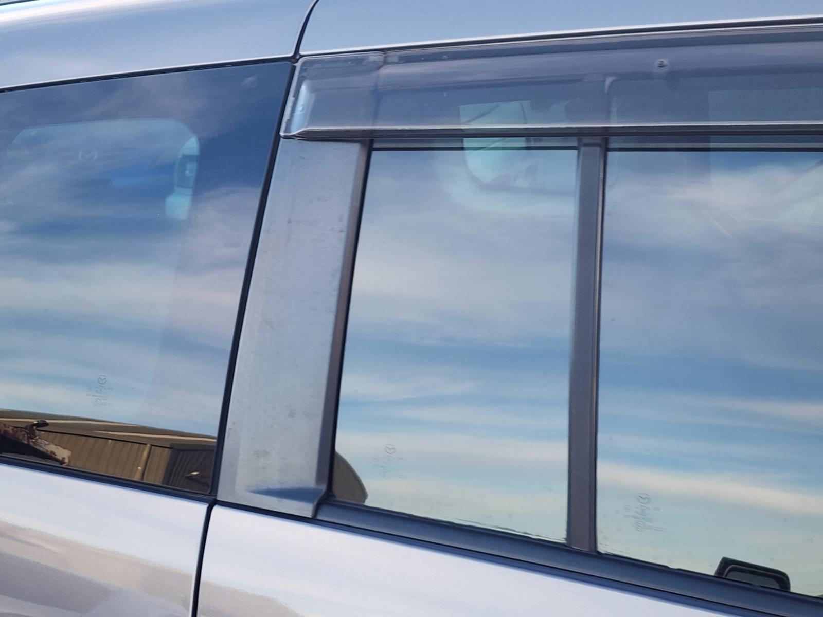 Right_Rear_1q_Door_Glass