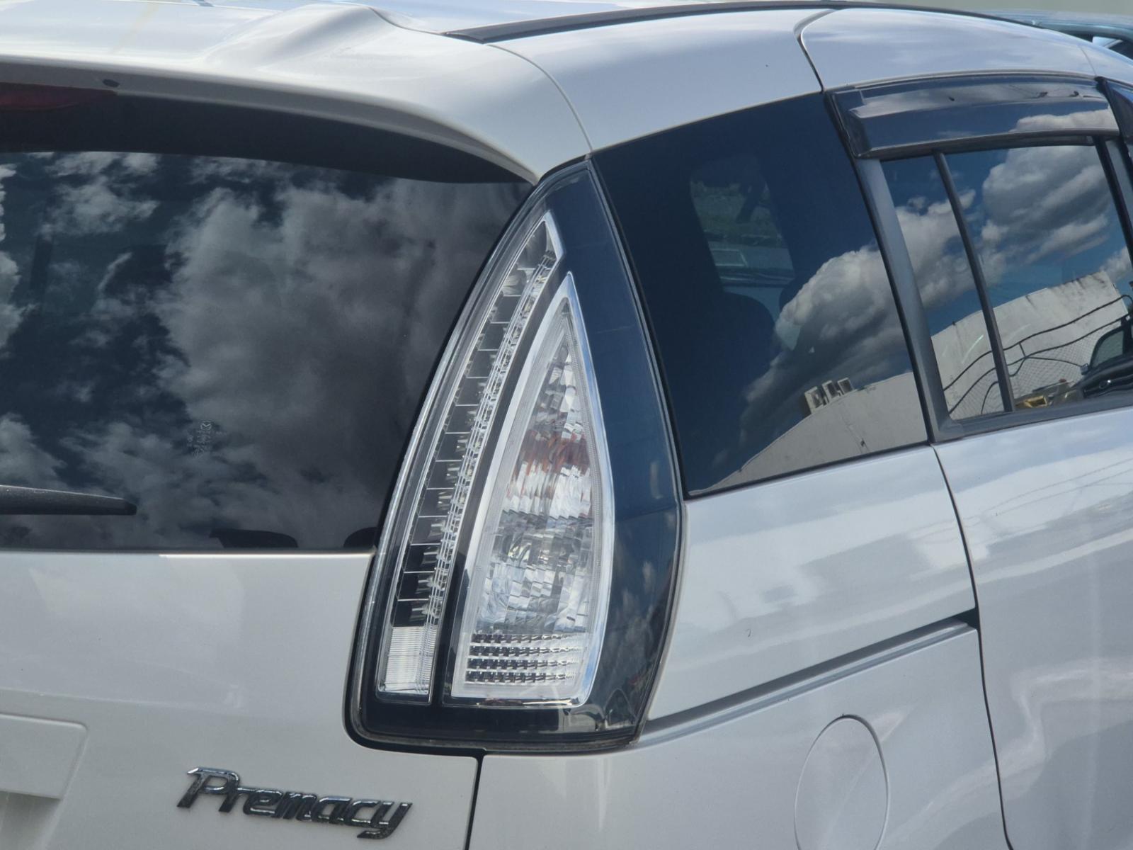 Mazda Premacy - CREW