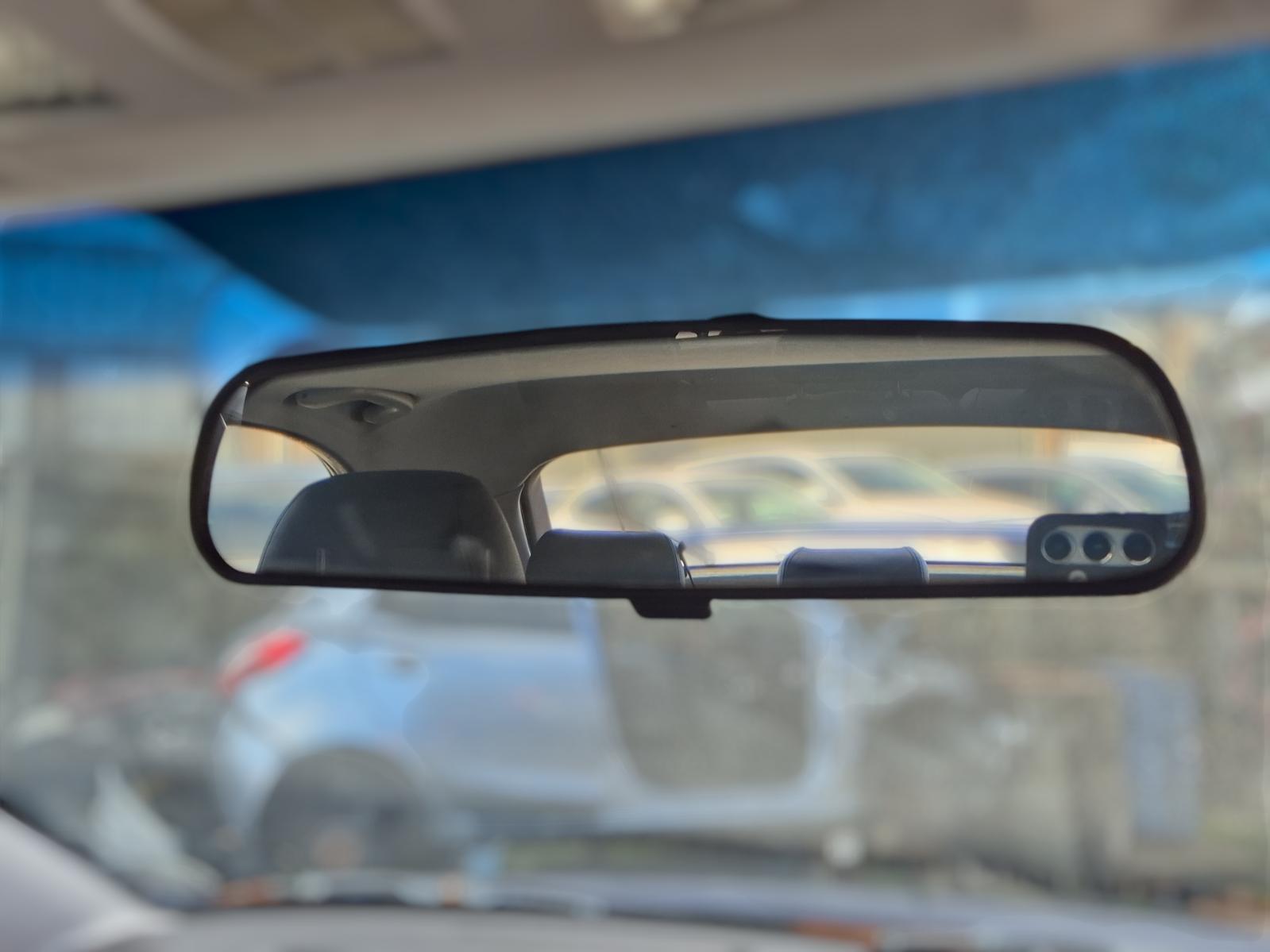 Interior_Mirror