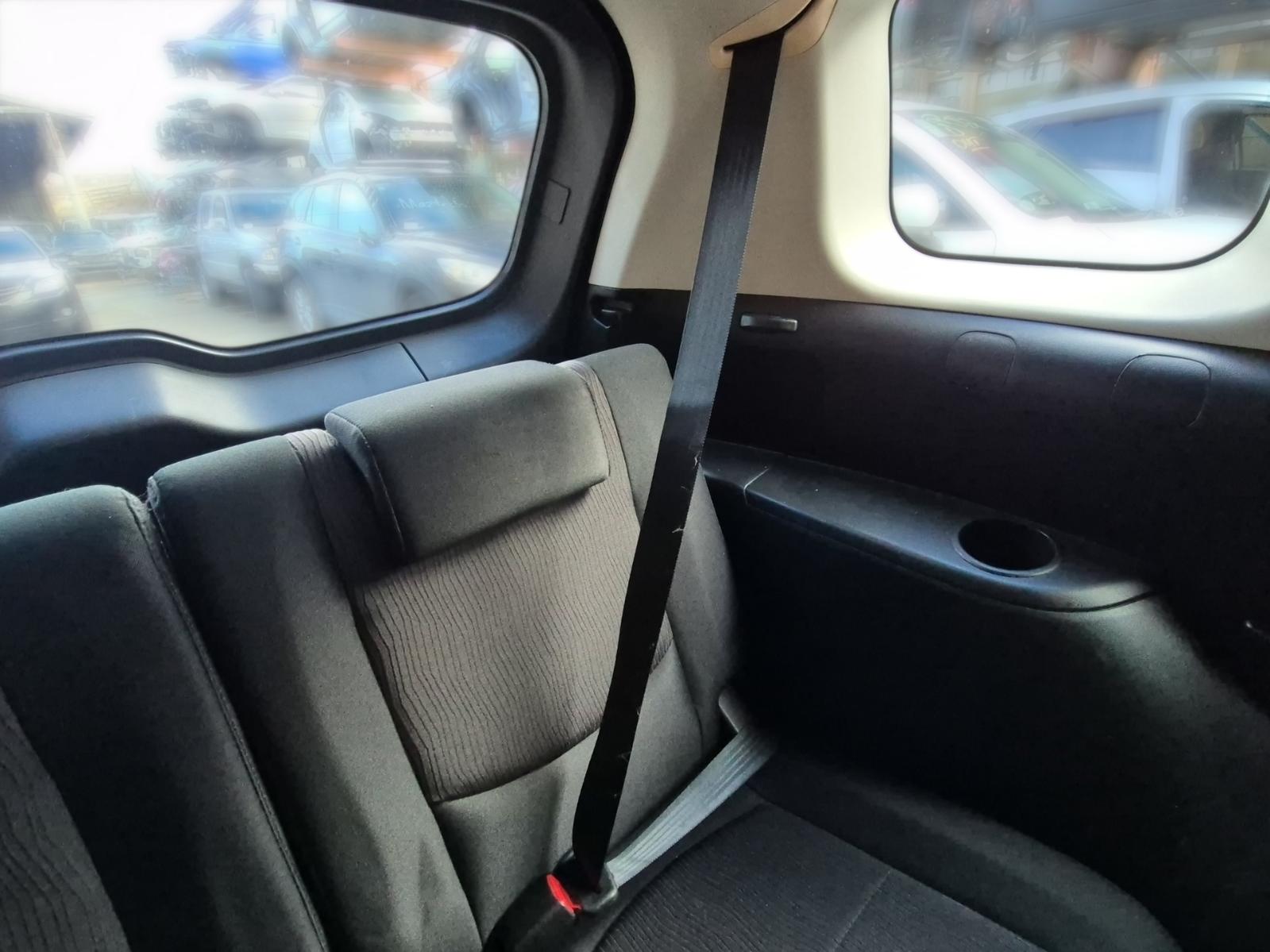 Seat_Belt_Stalk