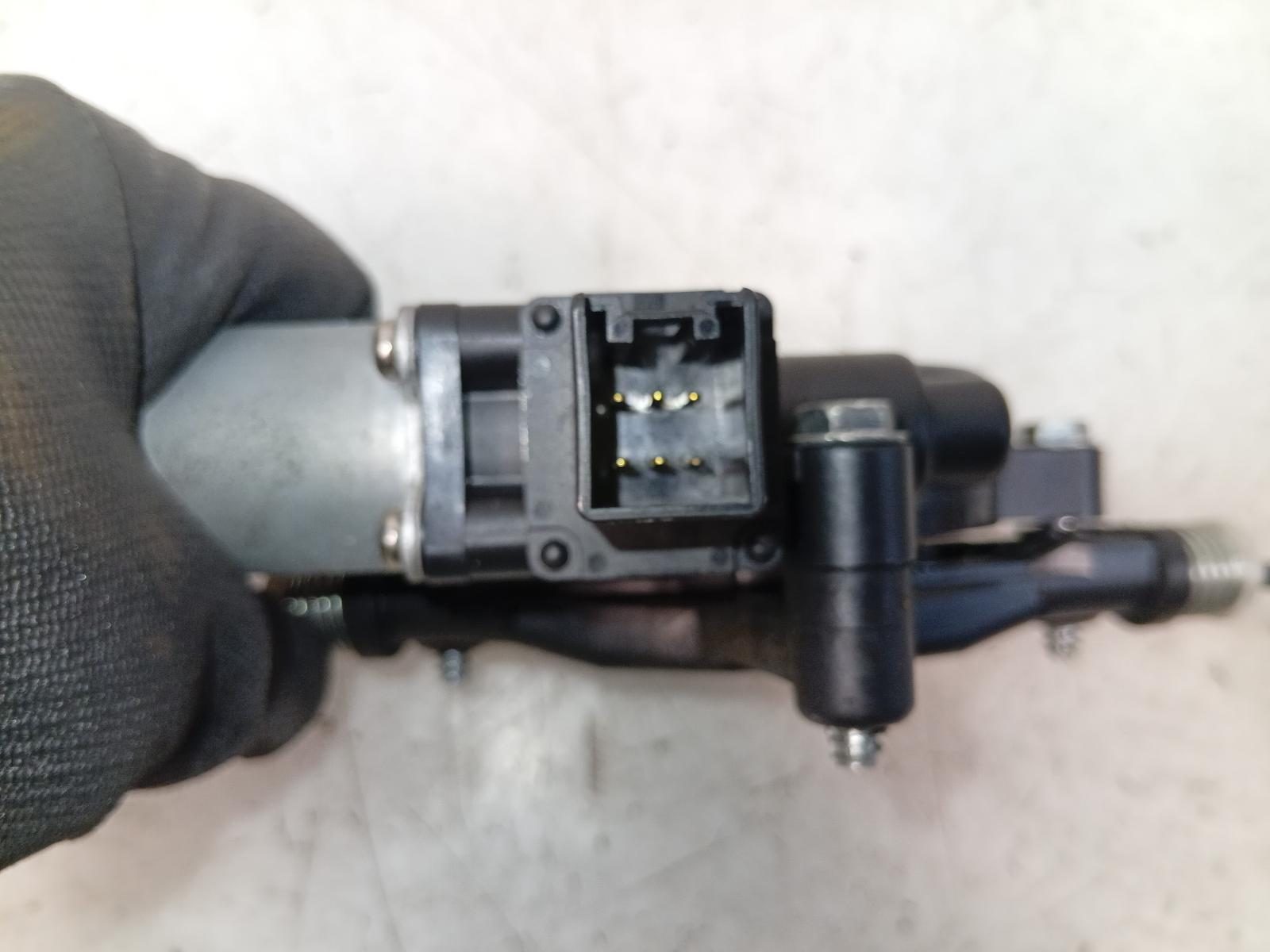 Right_Front_Window_Reg_Motor